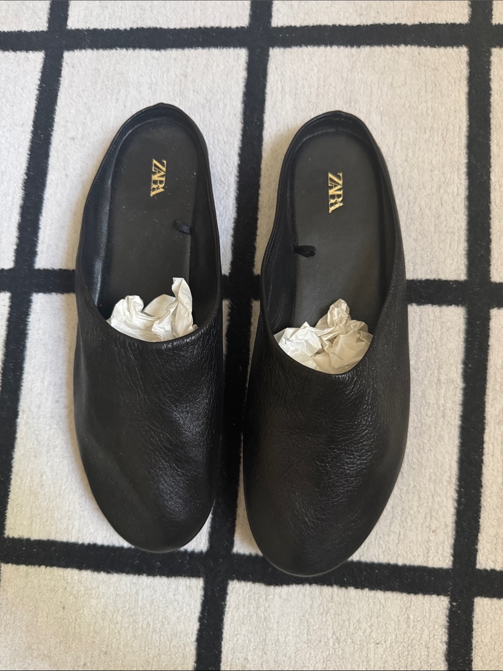 ZARA Black Leather Slip-On Flat Mules size 6